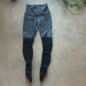 Lululemon leggings with stirrups 6